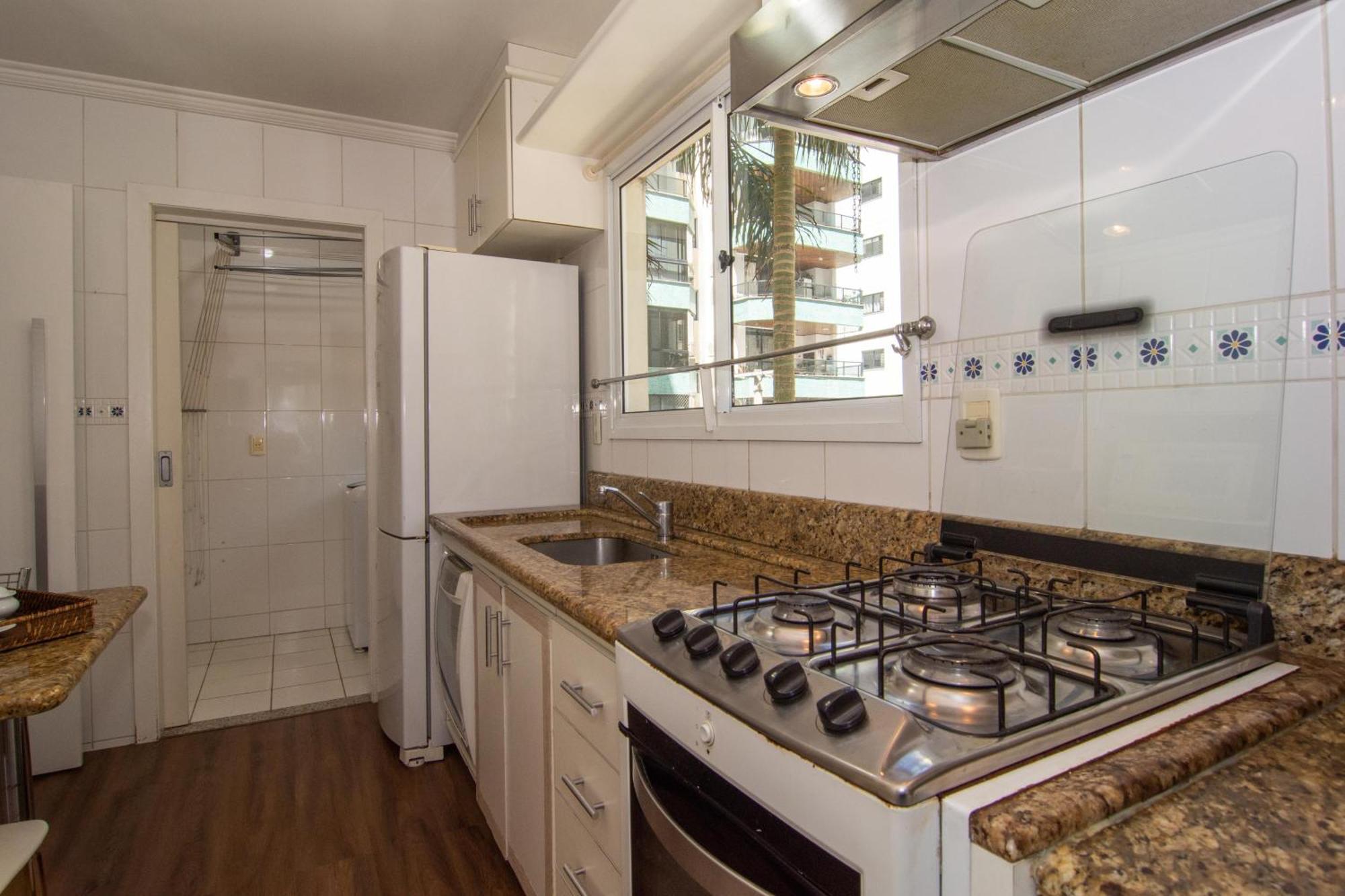 Elegancia Classica 100M Da Praia Na Rua 3700 P1397 Балнеаріу-Камборіу Екстер'єр фото