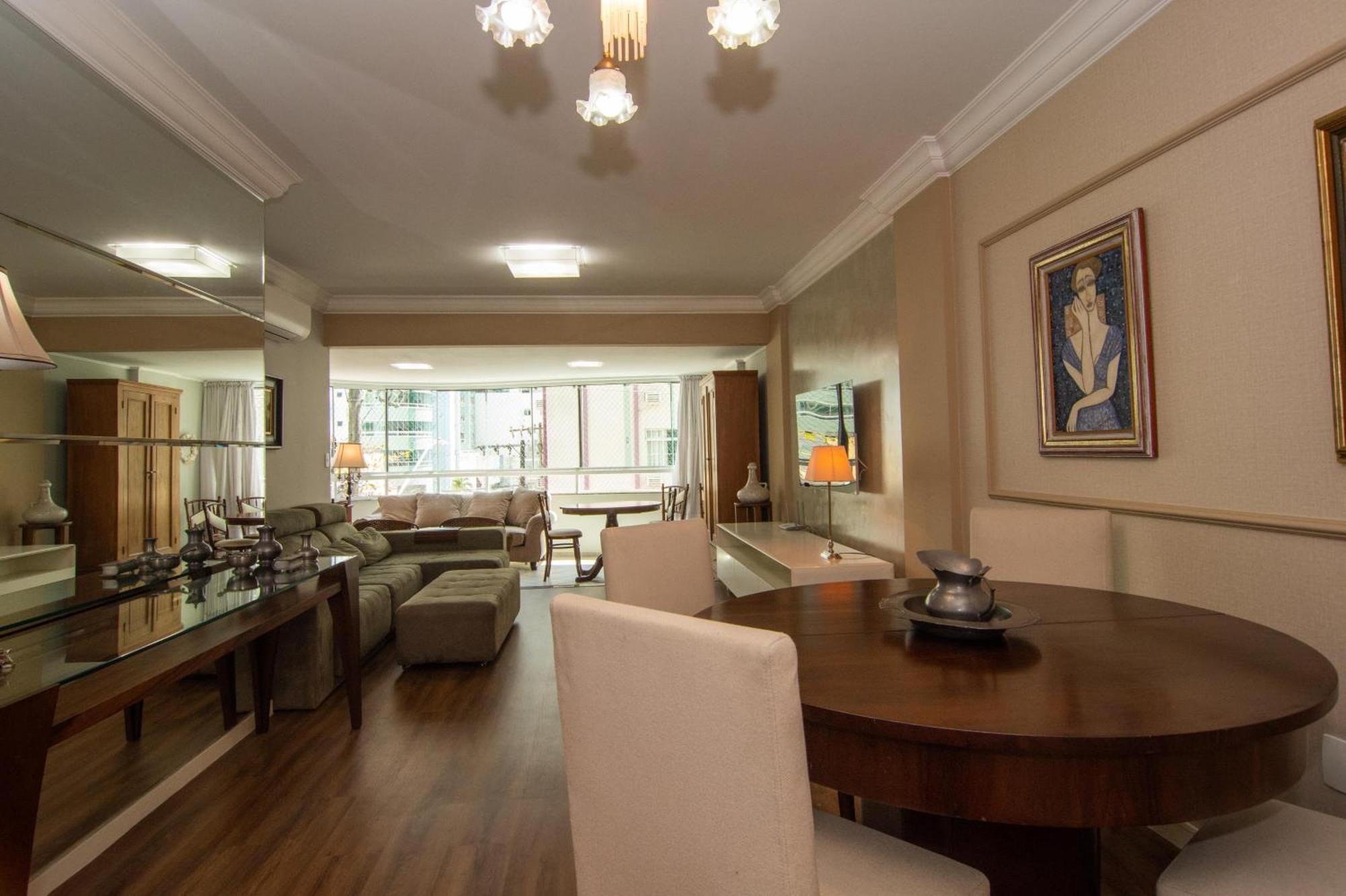 Elegancia Classica 100M Da Praia Na Rua 3700 P1397 Балнеаріу-Камборіу Екстер'єр фото